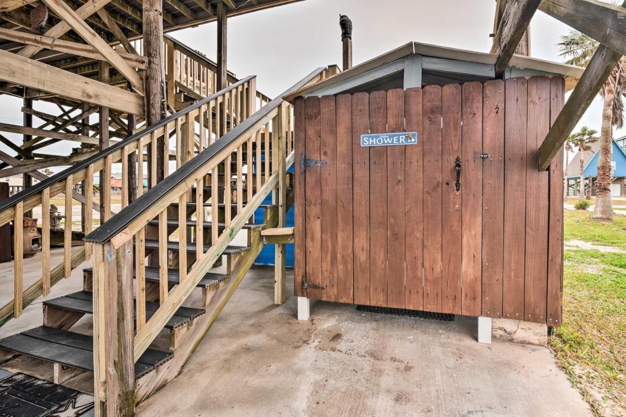 Surfside Beach Gem With Deck - 1 Block To Shore! Freeport Εξωτερικό φωτογραφία