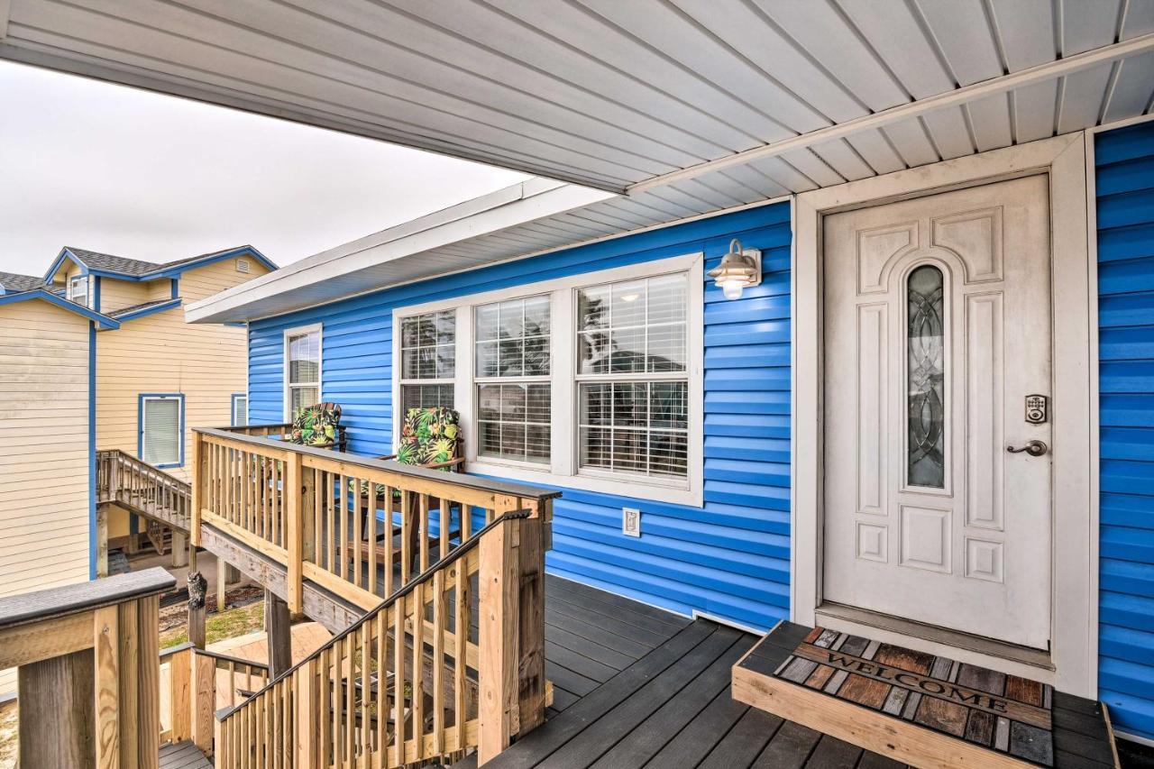 Surfside Beach Gem With Deck - 1 Block To Shore! Freeport Εξωτερικό φωτογραφία